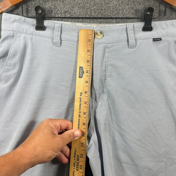 Travis Mathew Golf Shorts 10" Men's 34 Blue Striped Stretch Casual Preppy - Picture 3 of 11